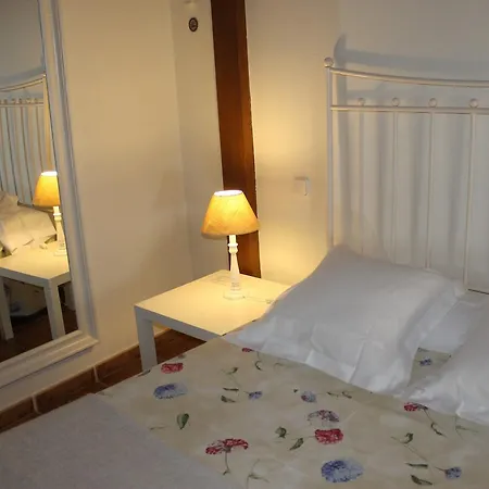 Rural Luna Y Rural Lunaposada Casa de hóspedes Candeleda