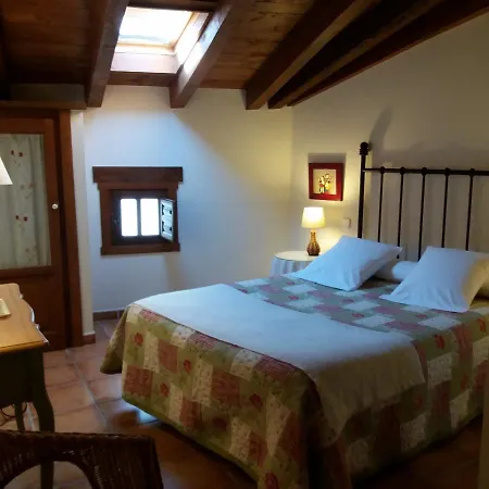 بيت ضيافة Rural Luna Y Rural Lunaposada 2*