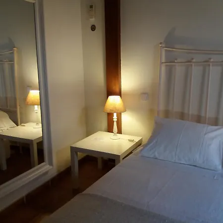 Rural Luna Y Rural Lunaposada 2*