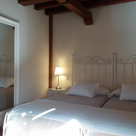 Rural Luna Y Rural Lunaposada Pensionat 2*
