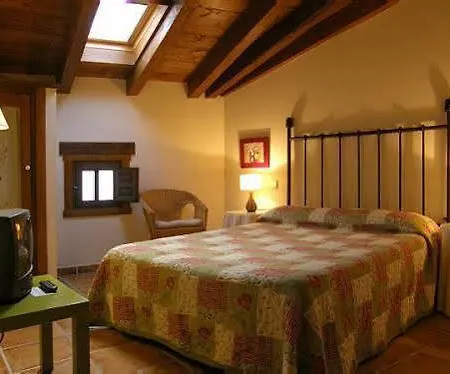 Konukevi Rural Luna Y Rural Lunaposada 2*