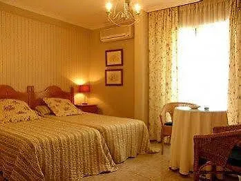 Guest house Rural Luna Y Rural Lunaposada 2*