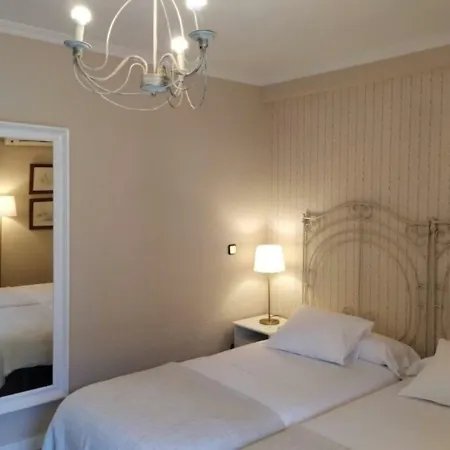 Rural Luna Y Rural Lunaposada Casa de hóspedes Candeleda