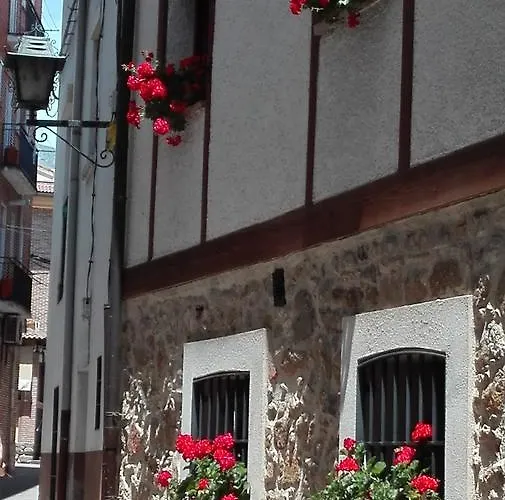 Rural Luna Y Rural Lunaposada Maison d'hôtes Candeleda