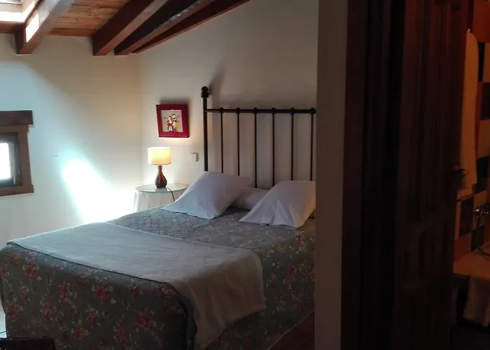 Rural Luna Y Rural Lunaposada 2*