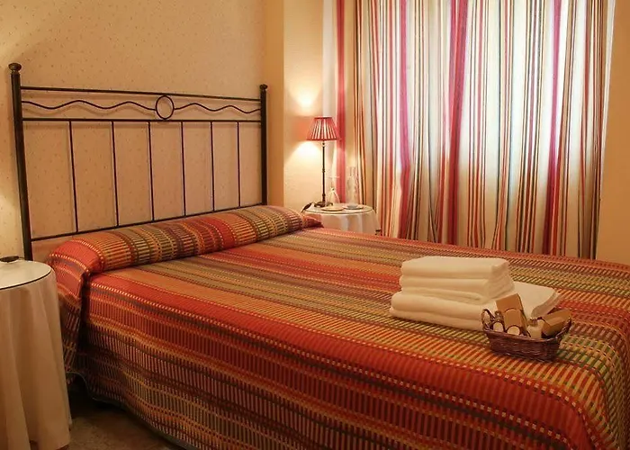 Rural Luna Y Rural Lunaposada Candeleda