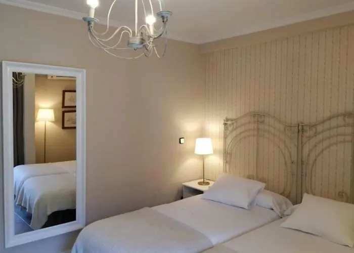 Rural Luna Y Rural Lunaposada Maison d'hôtes Candeleda